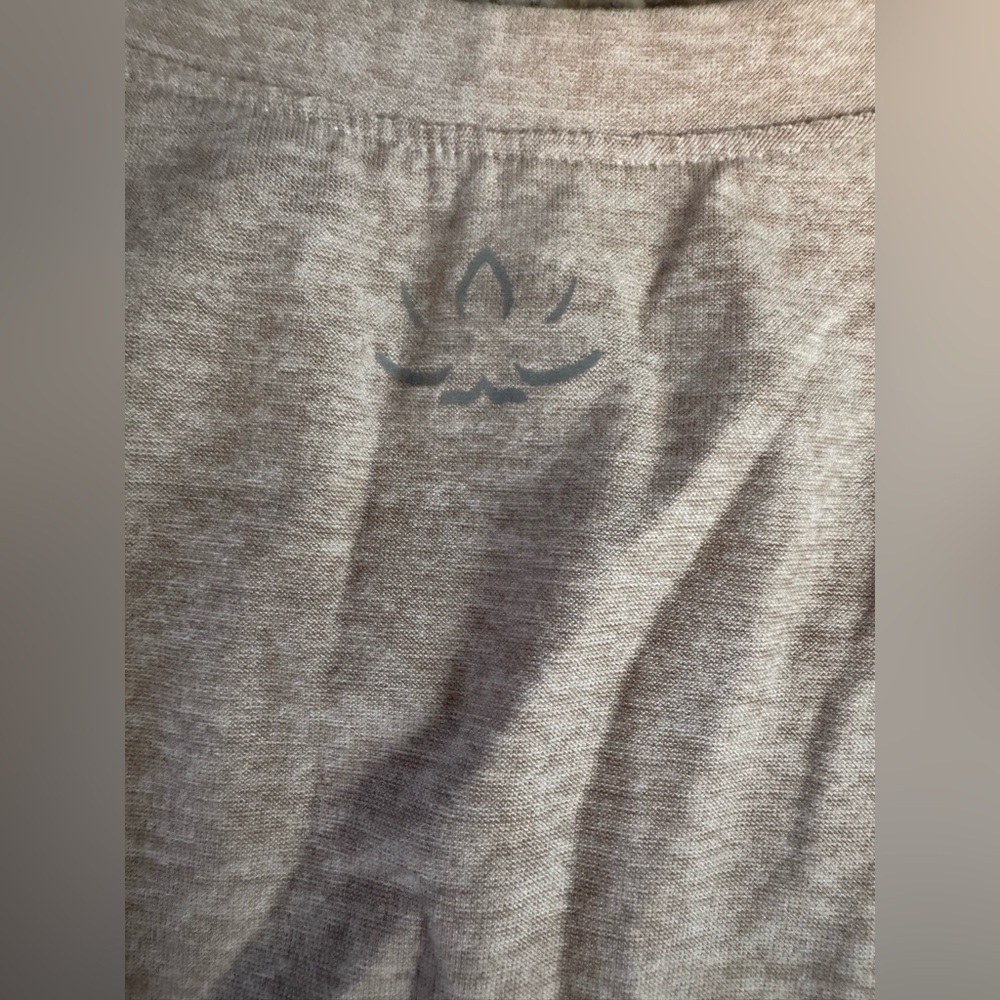 BEYOND YOGA Muscle Tank Top Womens All For Ties Knotted Taupe Tan Sand - Picture 4 of 4